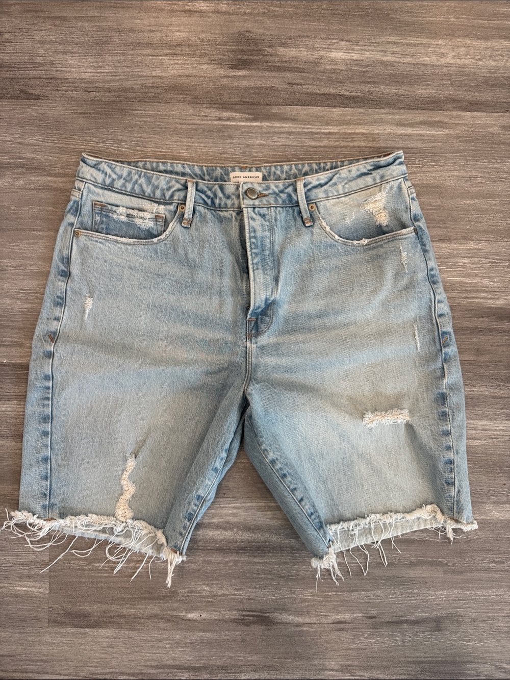 Good American Light Blue Washed Denim Shorts